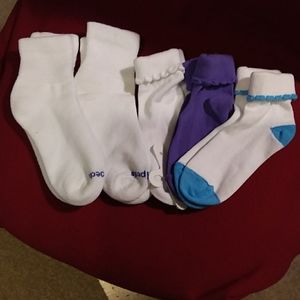 NWOT Youth socks 5 pair